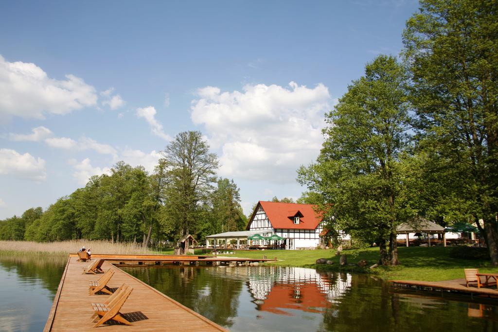 Jablon Lake Resort Pisz Exteriör bild